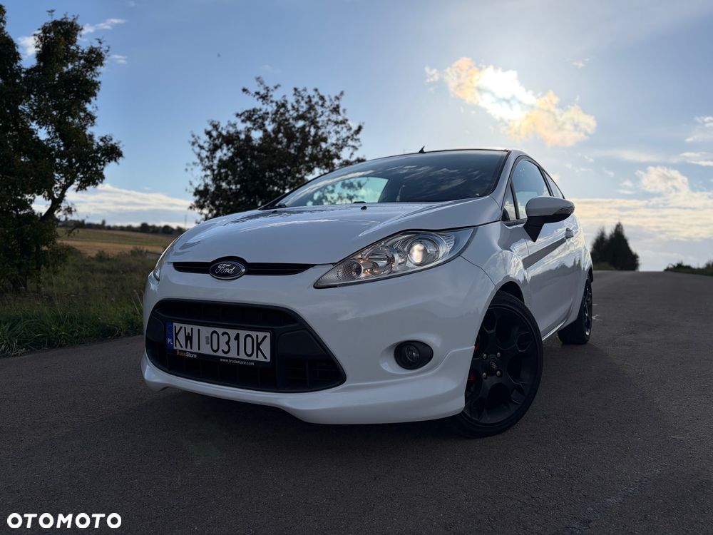 Ford Fiesta - 2