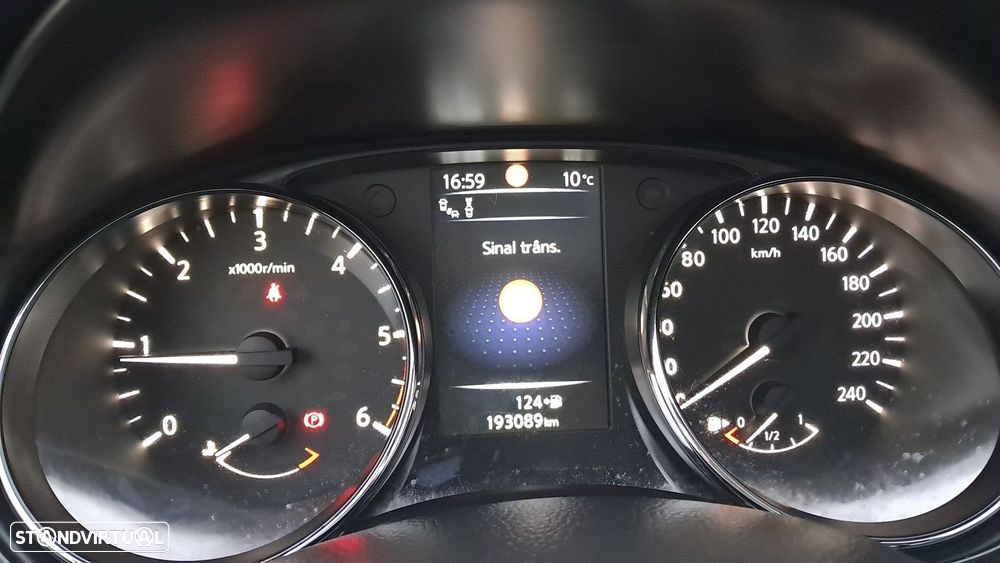 Nissan Qashqai 1.6 dCi 360 S - 11