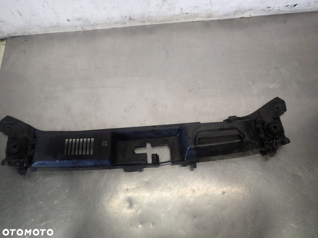 OSŁONA PASA PRZEDNIEGO VOLVO V50 30716338 - 2