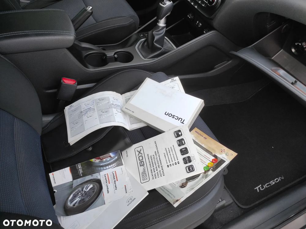 Hyundai Tucson 1.7 CRDI BlueDrive Style 2WD - 25