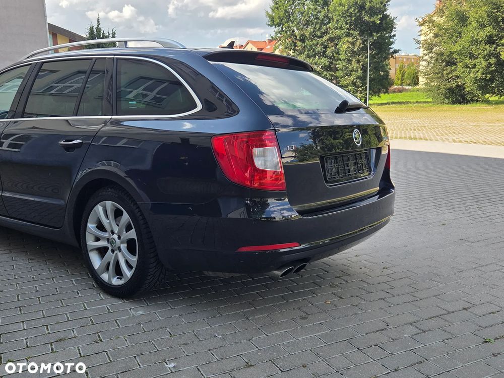 Skoda Superb 2.0 TDI PD Comfort - 13