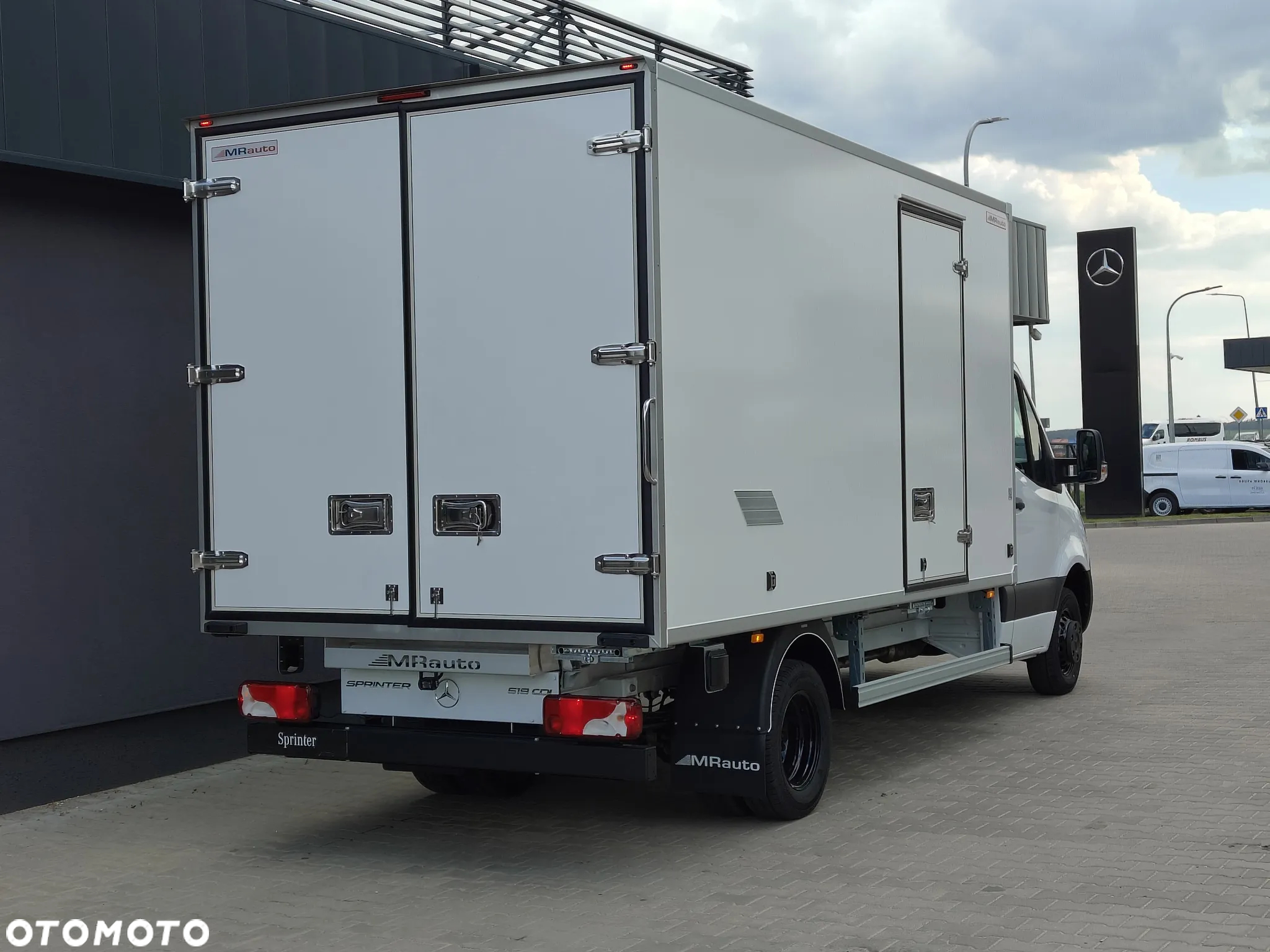 Mercedes-Benz Sprinter - 6