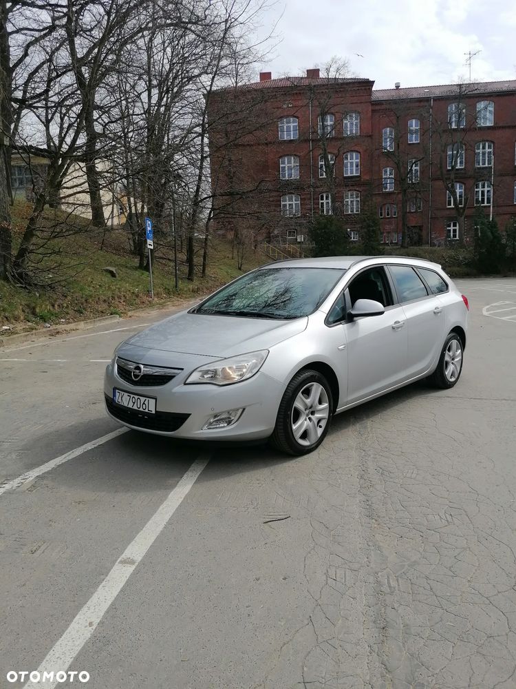 Opel Astra 1.4 Turbo - 10