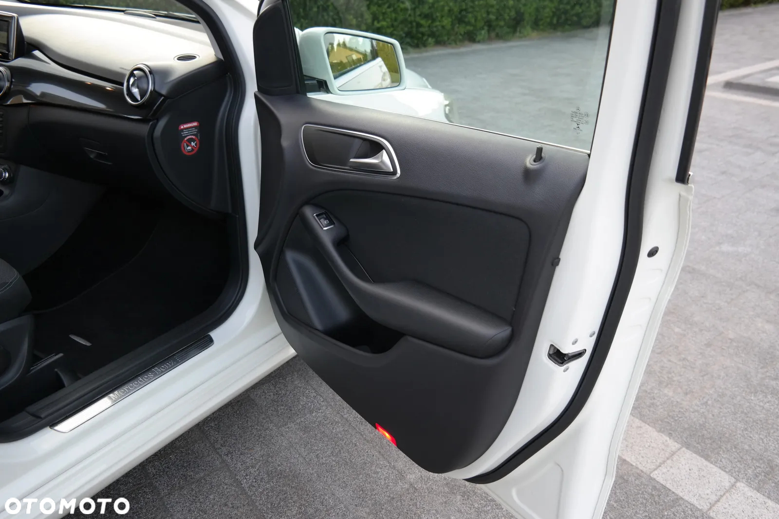 Mercedes-Benz Klasa B 180 Style - 25