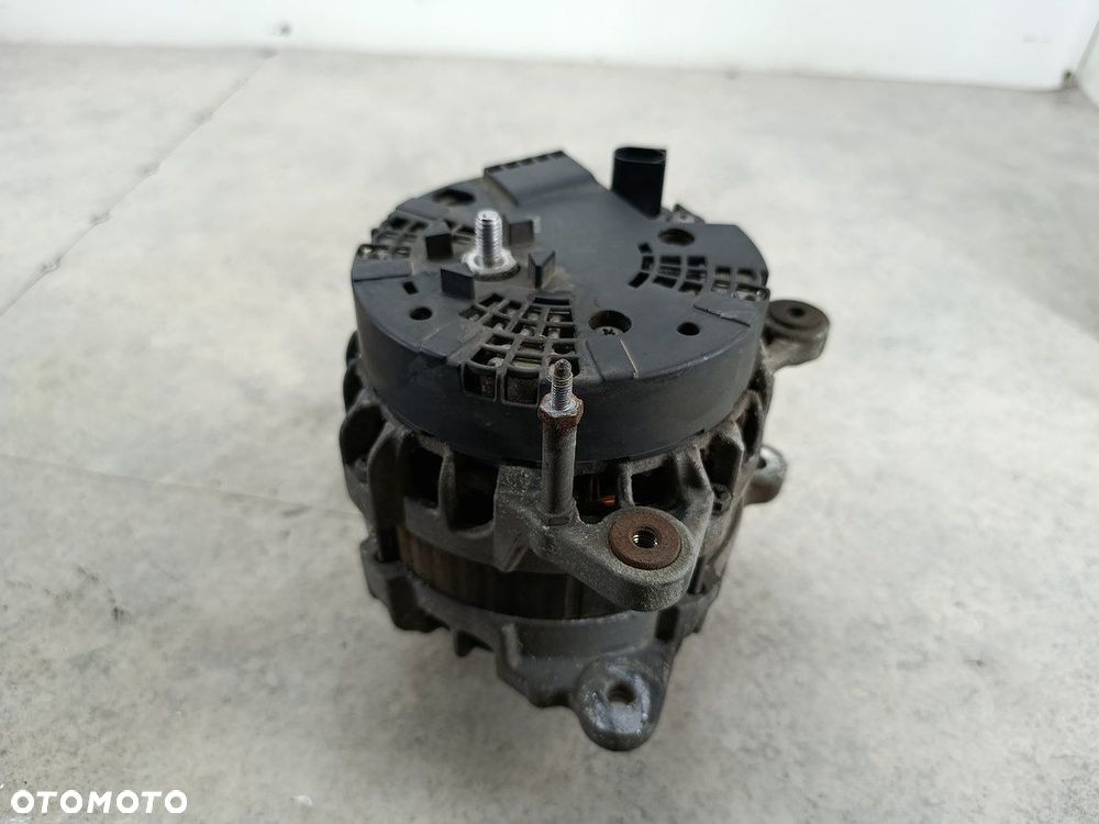 ALTERNATOR VW PASSAT B7 03L903024F 0125811027    2.0 TDI 140KM - 8