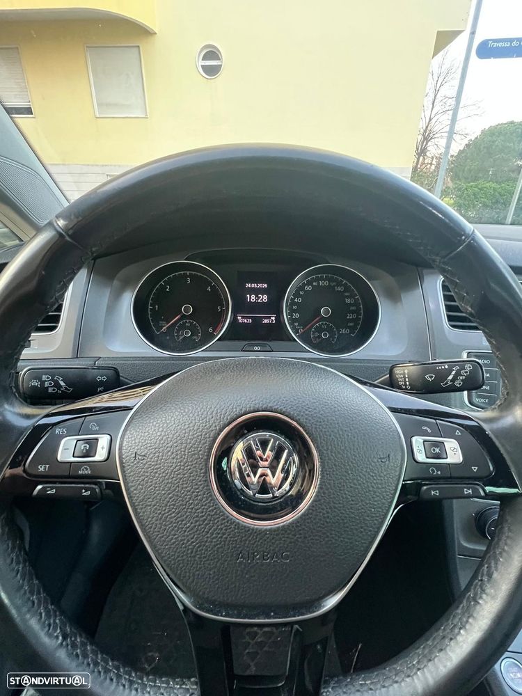 VW Golf 1.6 TDi Trendline DSG - 7