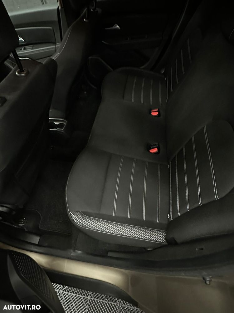 Dacia Duster TCe 130 2WD GPF Prestige - 7