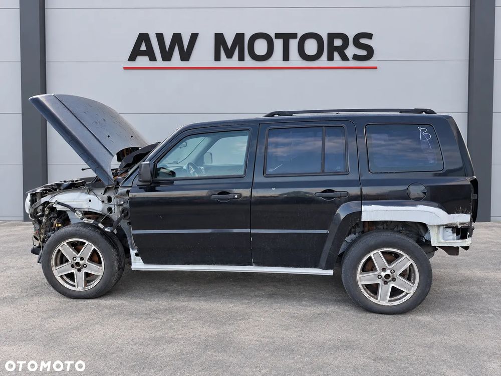 JEEP PATRIOT 2007 *SAMOCHÓD NA CZĘŚCI* 7445  MASKA, LAMPA, DRZWI, LUSTERKO, ZDERZAK, GRILL, BŁOTNIK, KLAPA, BELKA, DESKA, FOTELE, KANAPA, ĆWIARTKA KIEROWNICA, TARCZE, ZACISKI, ZAWIESZENIE, KOMPLETNY PRZÓD, KOMPLETNY TYŁ, LICZNIK, ZEGARY, PRAWE LEWE PRZÓD TYŁ