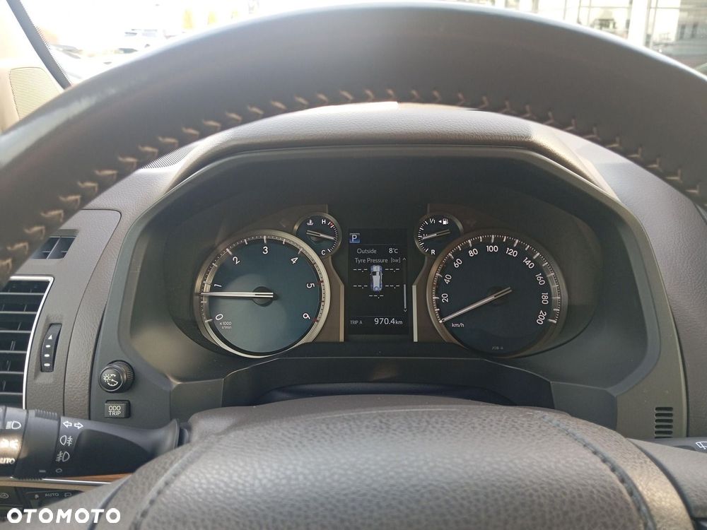 Toyota Land Cruiser - 21