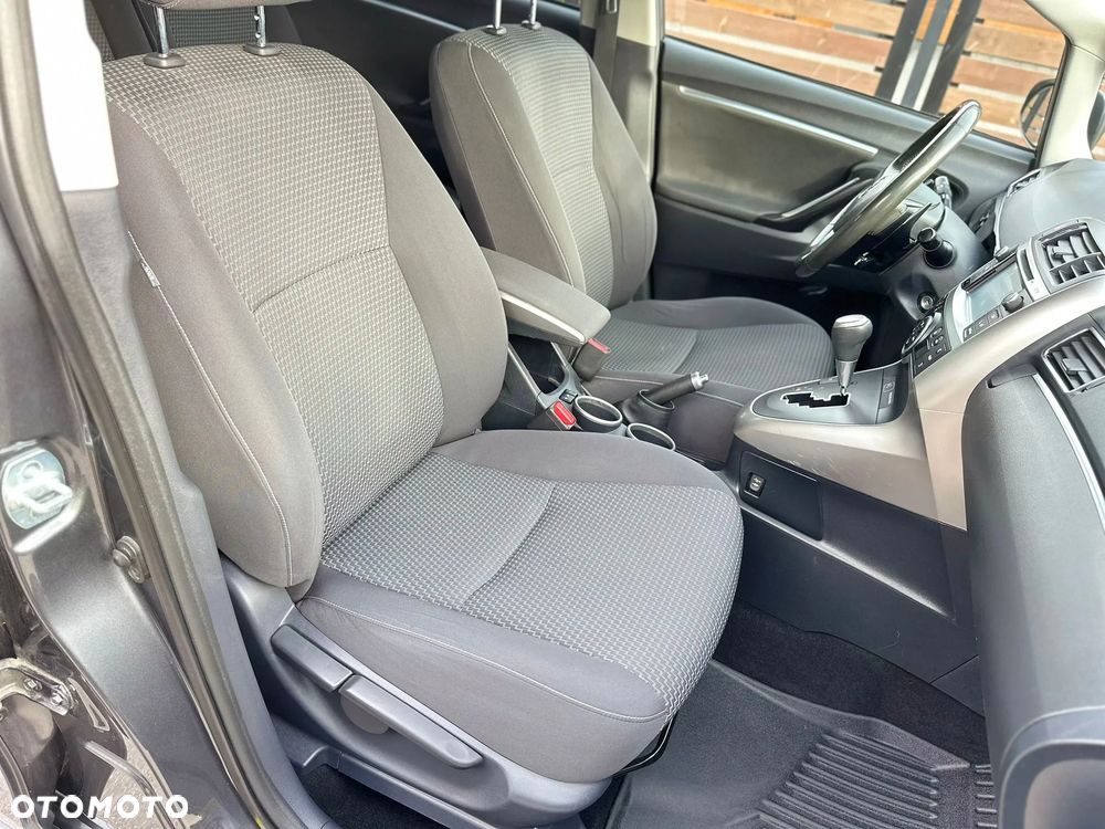 Toyota Verso 1.8 Premium 7os MS - 30