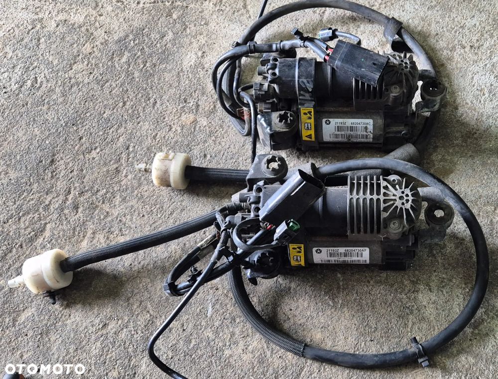 Pompa Pompka Kompresor Sprężarka Zawieszenia Jeep Grand Cherokee WK2 68204730 AC / AF - 1