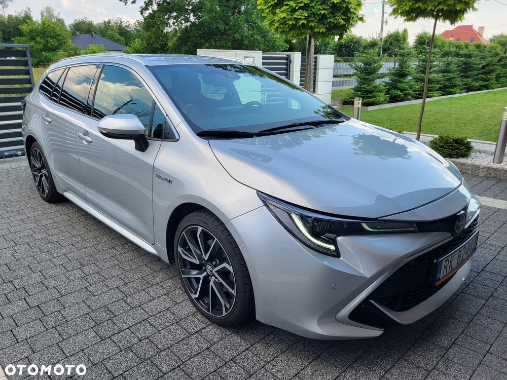 Toyota Corolla 2.0 Hybrid Executive - 17