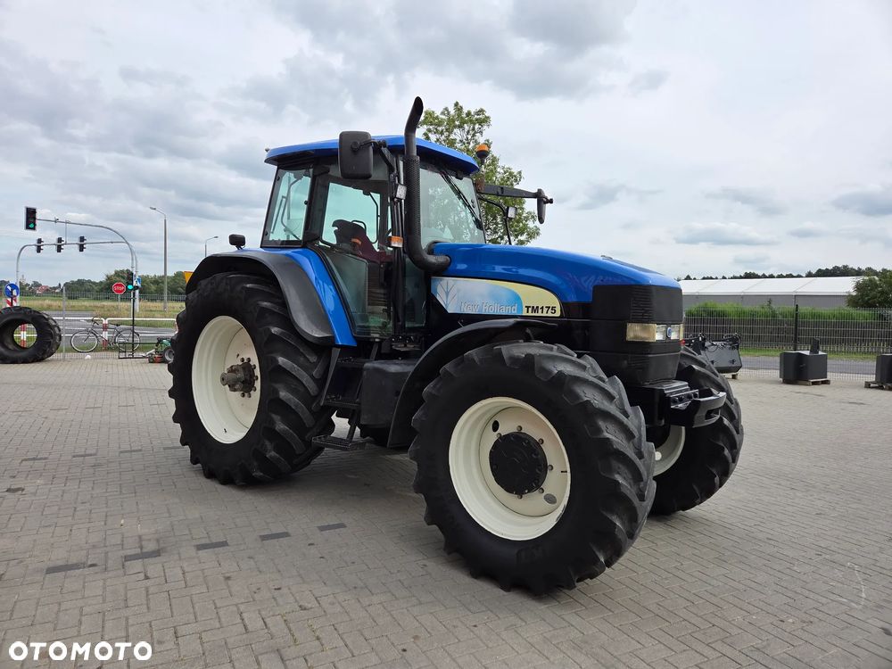 New Holland TM 175 - 6