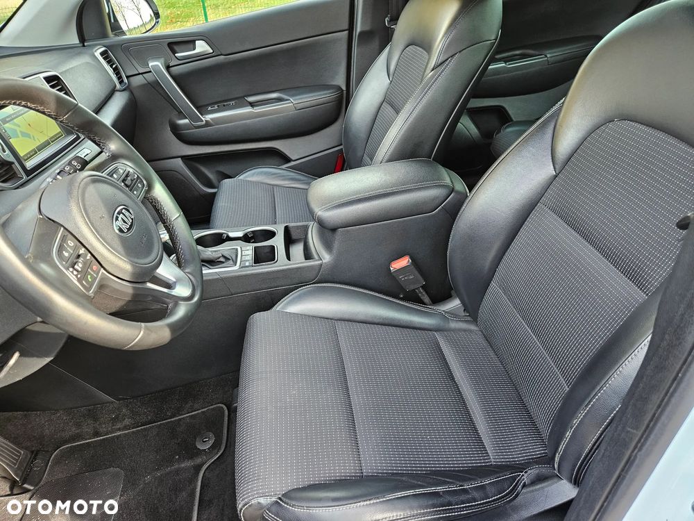 Kia Sportage - 12