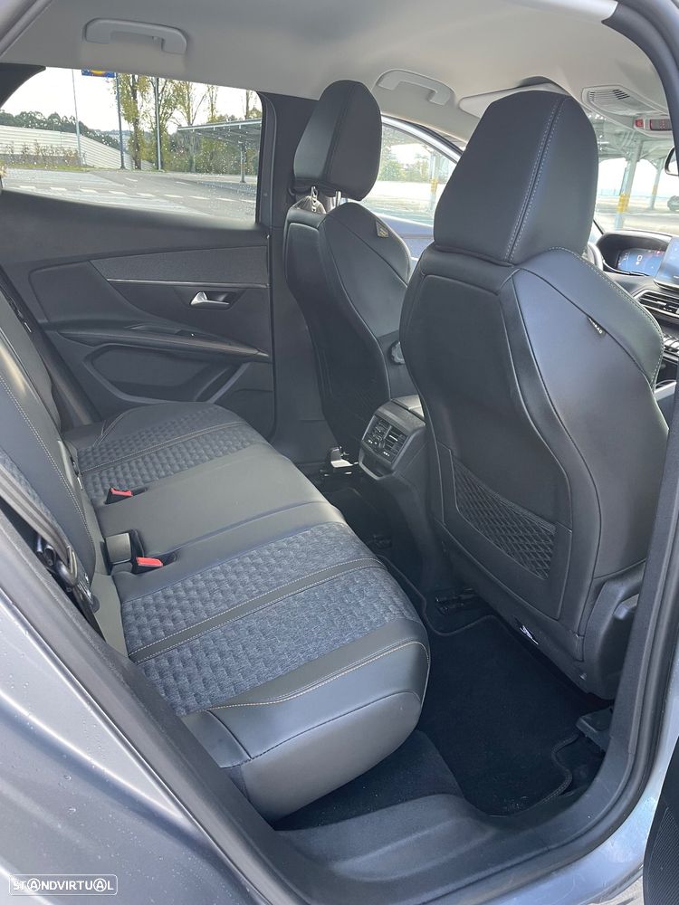 Peugeot 3008 PureTech 130 Stop & Start GPF EAT8 Crossway - 18