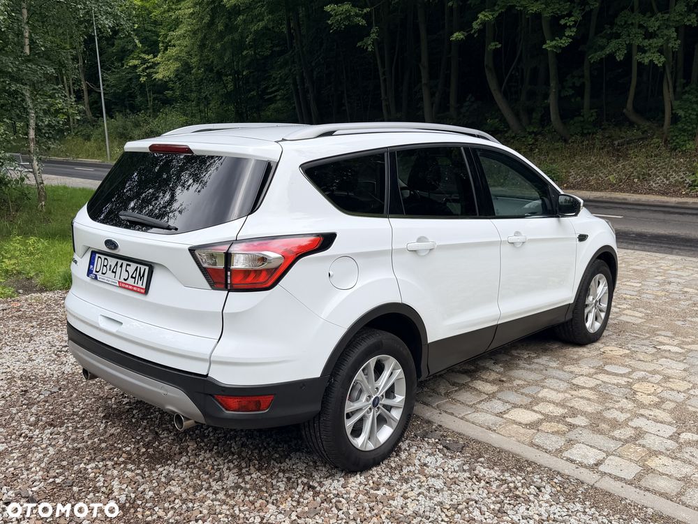 Ford Kuga 2.0 TDCi 2x4 Titanium - 8