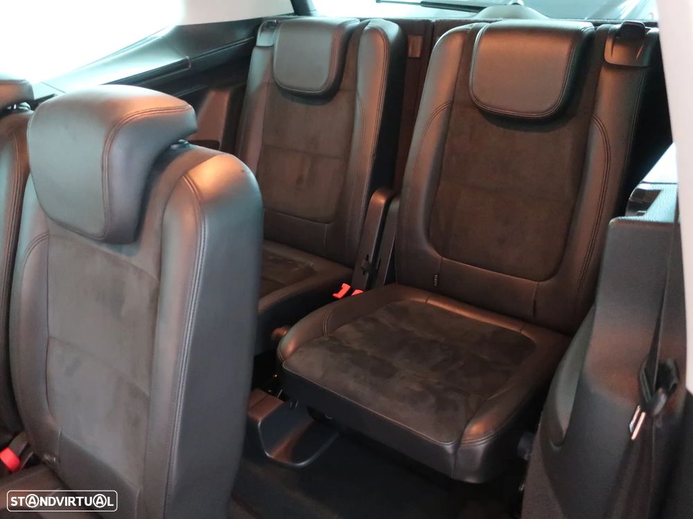 VW Sharan 2.0 TDI Highline 4Motion - 12