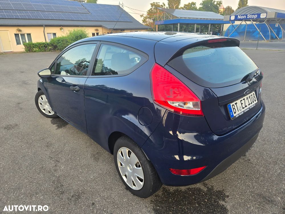 Ford Fiesta 1.25i Ambiente - 3