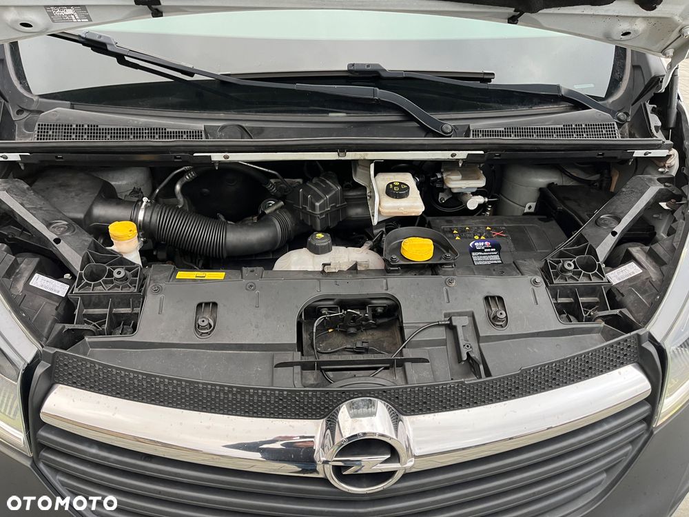 Opel Vivaro - 9