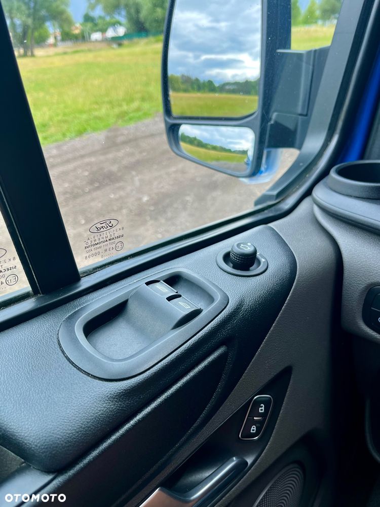 Ford Transit Custom - 21