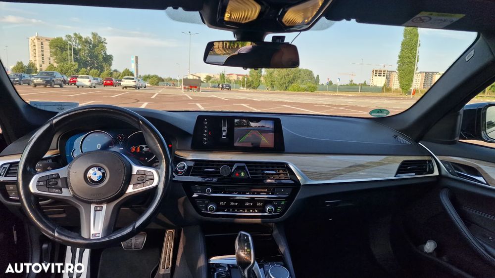 BMW Seria 5 530i xDrive AT - 8