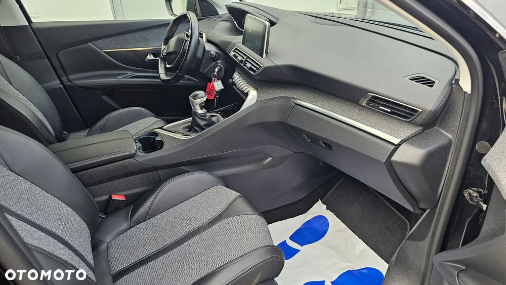 Peugeot 3008 BlueHDi 130 Stop & Start Allure Pack - 33