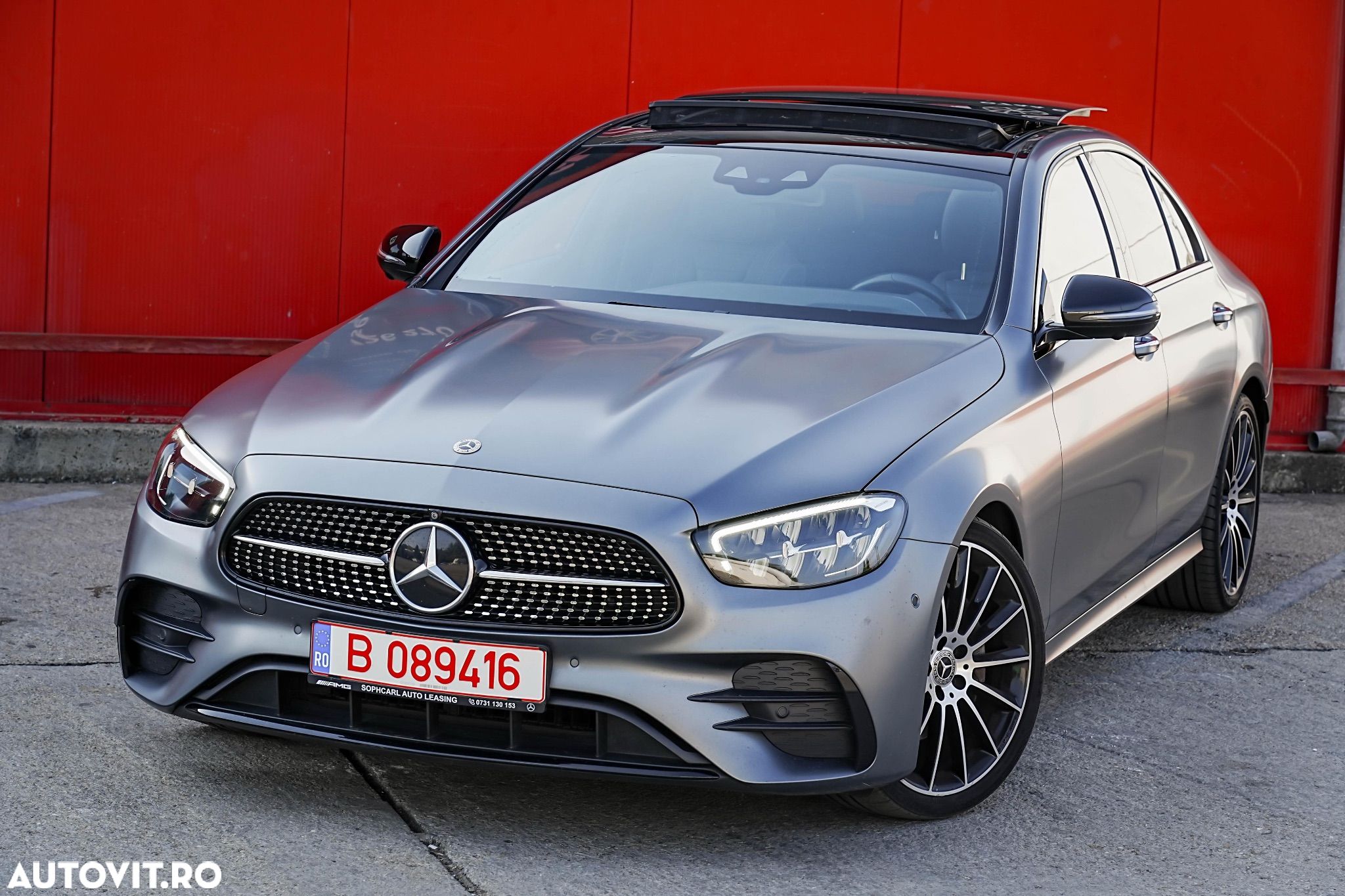 Mercedes-Benz E 200 4Matic T 9G-TRONIC AMG Line - 1