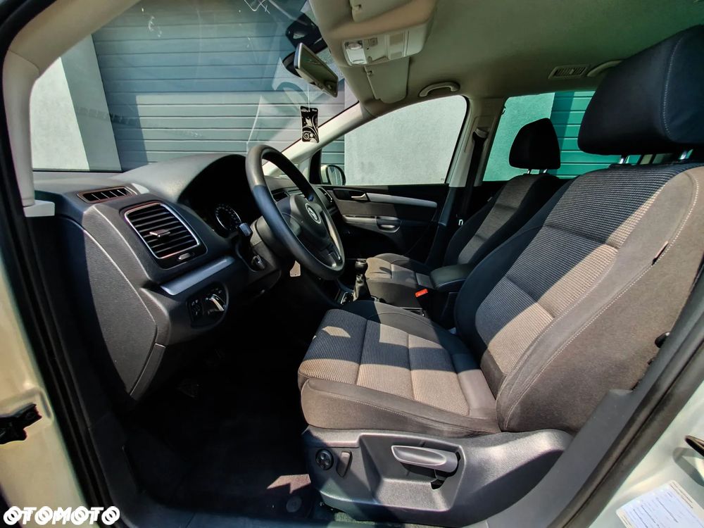 Volkswagen Sharan - 28