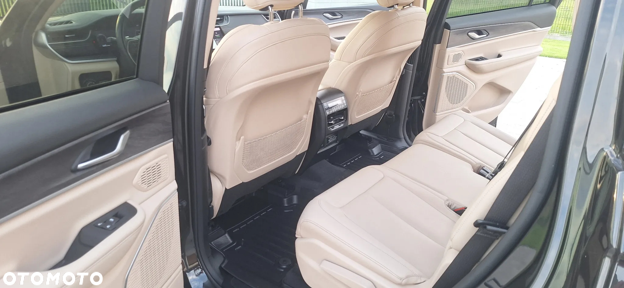 Jeep Grand Cherokee 3.6 V6 Summit - 22