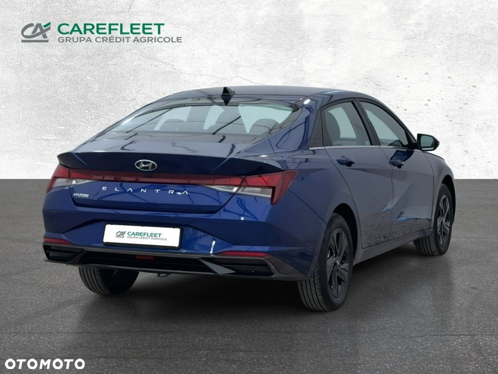 Hyundai Elantra - 5