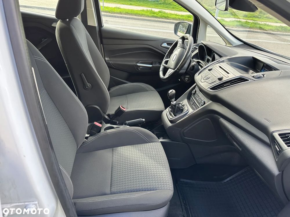2016 Ford C-MAX 1.5 TDCi Trend, photograph 3