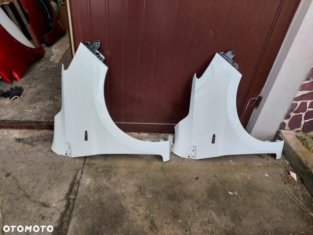 Mitsubishi Space Star II Lift 20- Błotnik Prawy R Przód Ślizg - 1