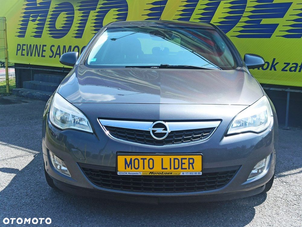 Opel Astra IV 1.7 CDTI Cosmo - 2