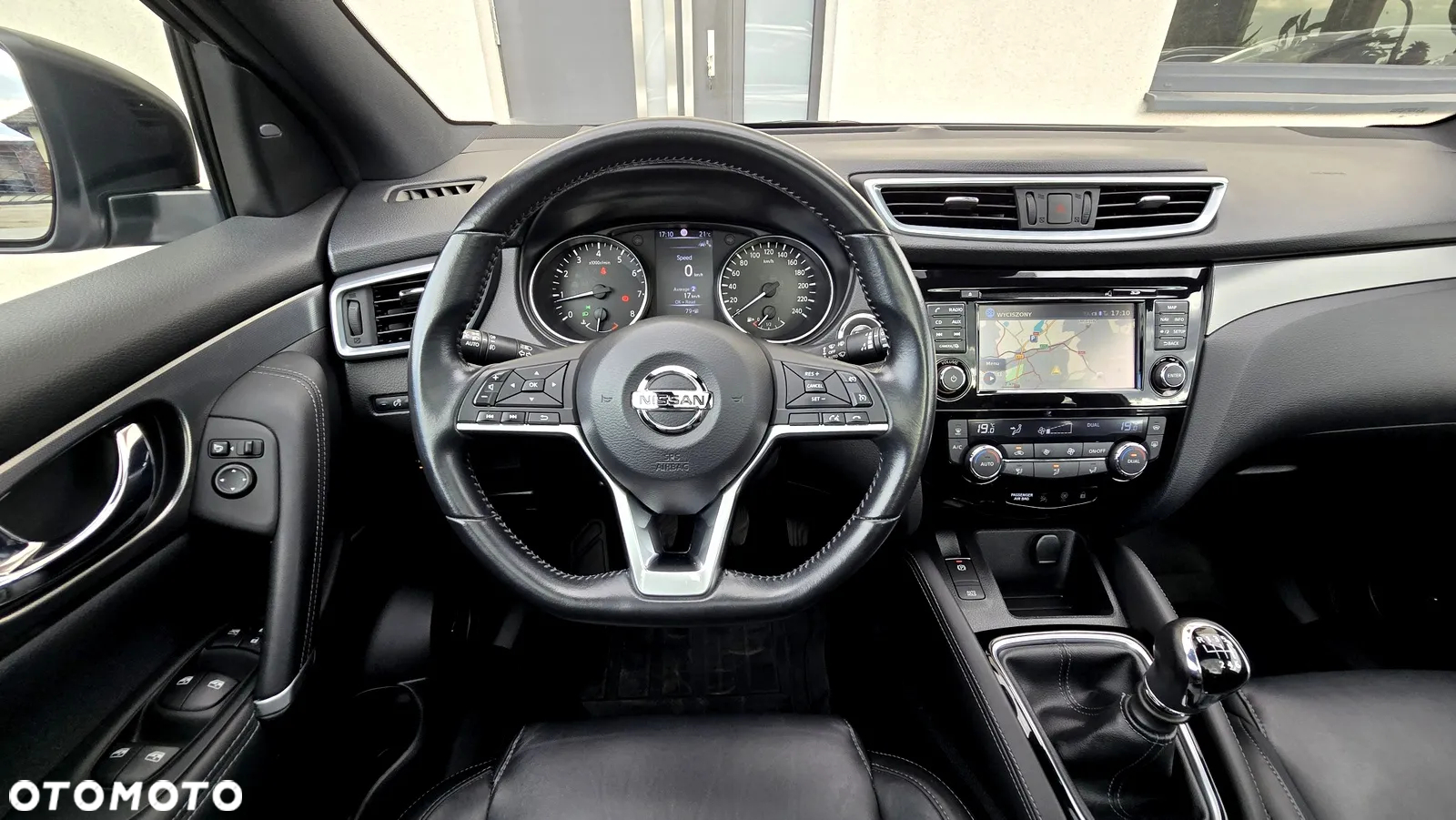 Nissan Qashqai 1.2 DIG-T TEKNA+ - 22
