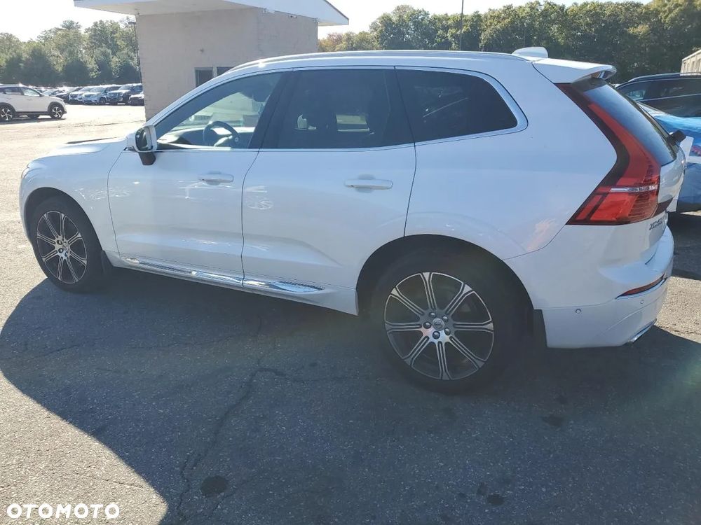 Volvo XC 60 T6 AWD Momentum - 3