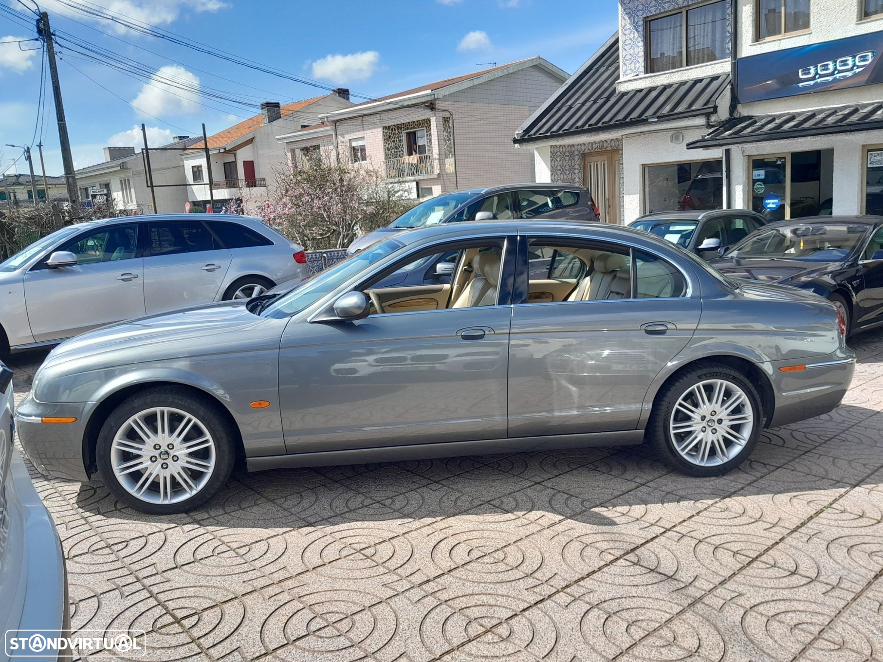 Jaguar S-Type 2.7 D V6 Executive Auto. - 11