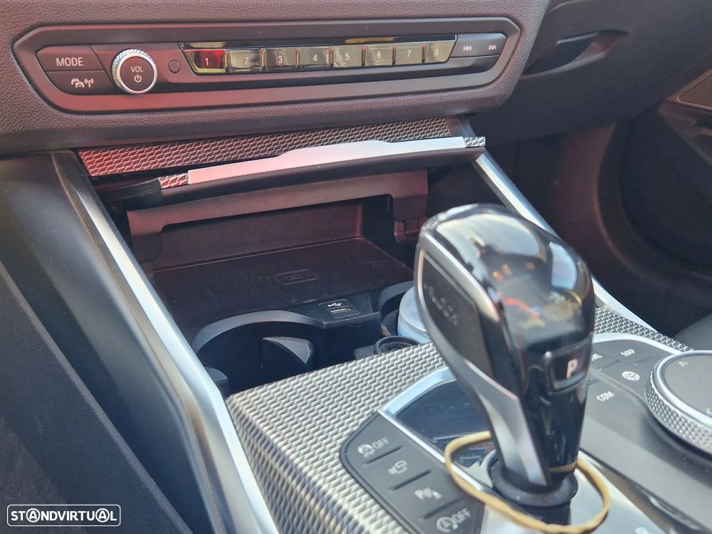 BMW 330 i Pack M Auto - 35