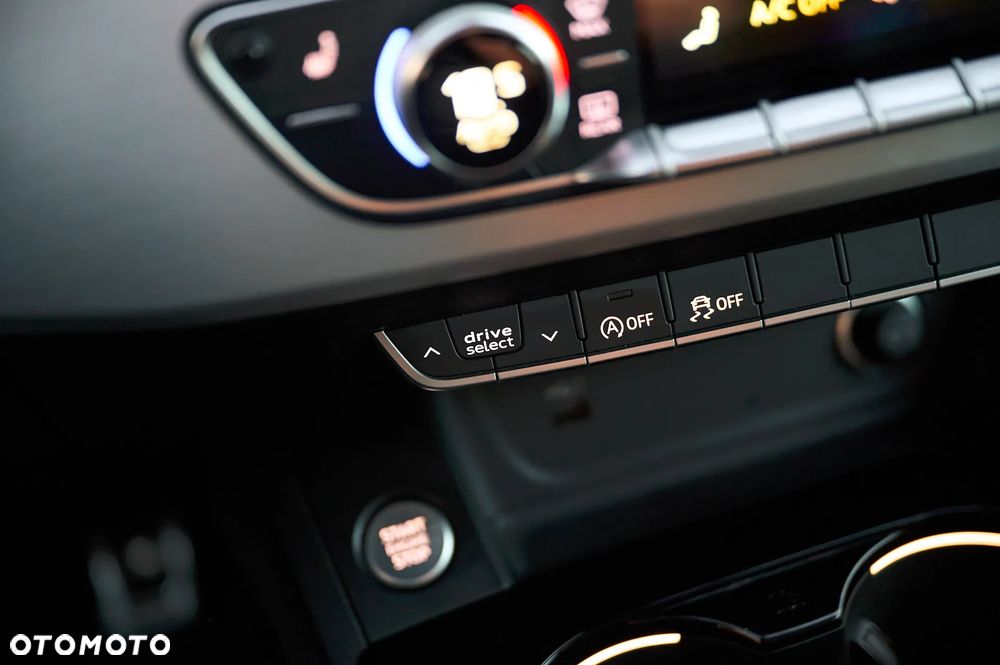 Audi A4 Avant 35 TFSI S tronic - 30