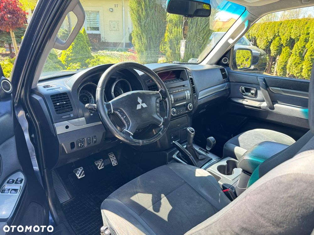 Mitsubishi Pajero 3.2 DI-D Intense - 5