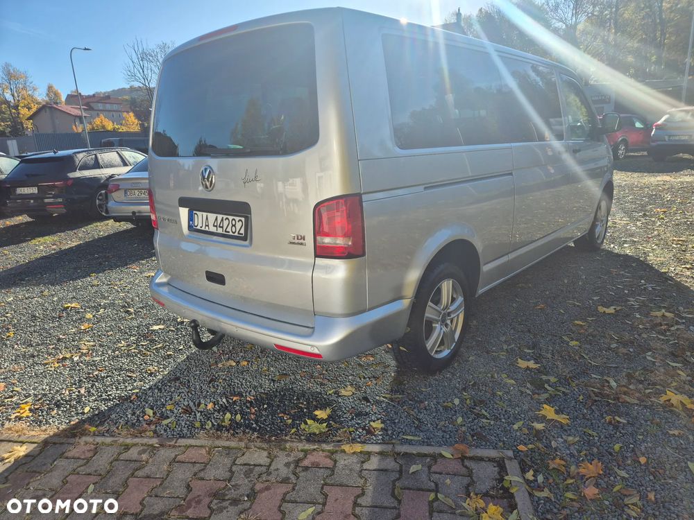 Volkswagen Caravelle - 9