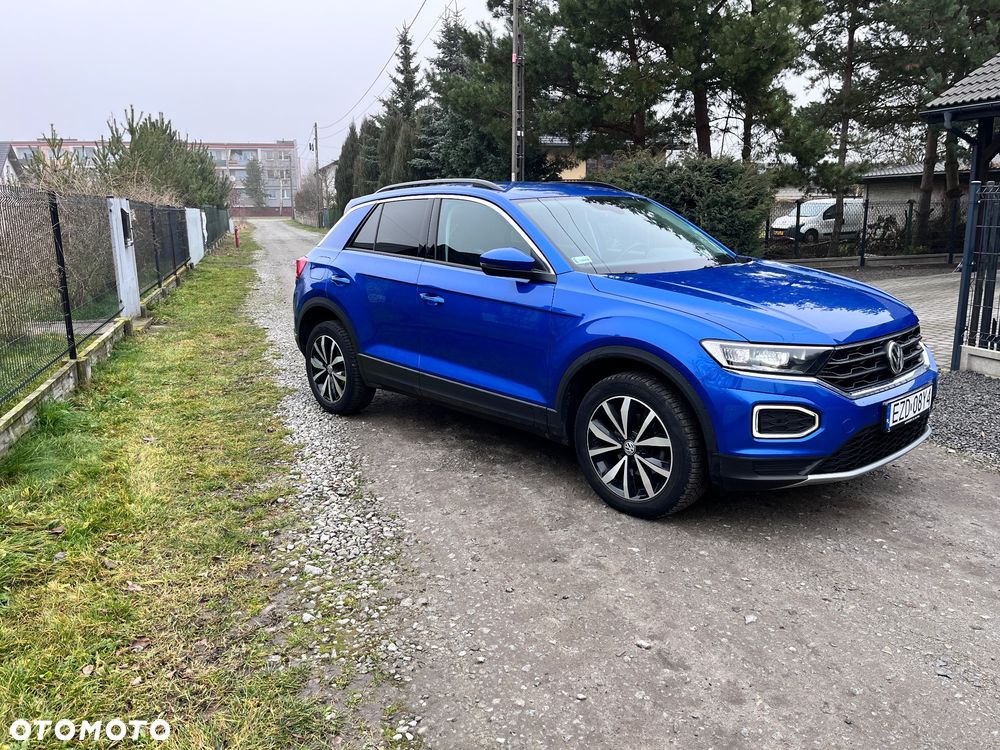 Volkswagen T-Roc ver-1-5-tsi-gpf-act-advance-dsg - 4