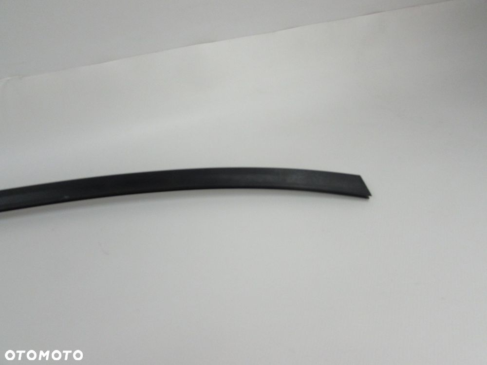 VOLVO V60 CROSS CUNTRY 10-18 USZCZELKA LISTWA SZYBY CZOLOWEJ DOLNA 30799704 - 5