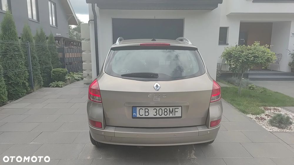 Renault Clio - 6