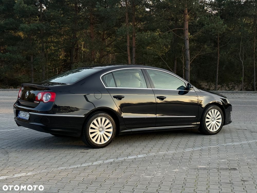 Volkswagen Passat 2.0 TDI Highline DSG - 6