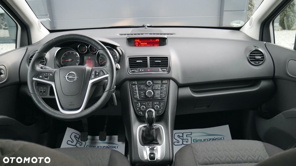 Opel Meriva - 8