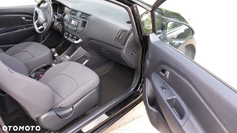 Kia Rio 1.2 Dream-Team Edition - 17