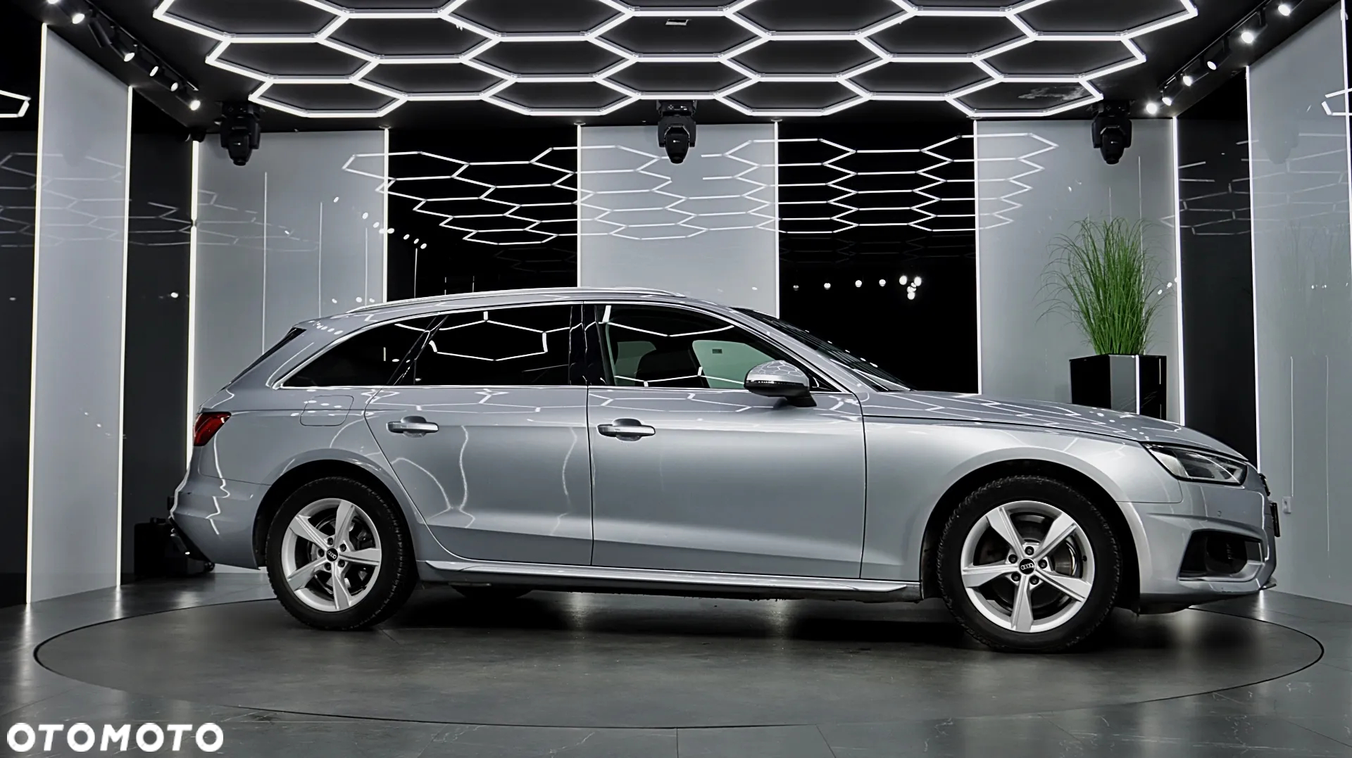 Audi A4 Avant 35 TDI S tronic - 11