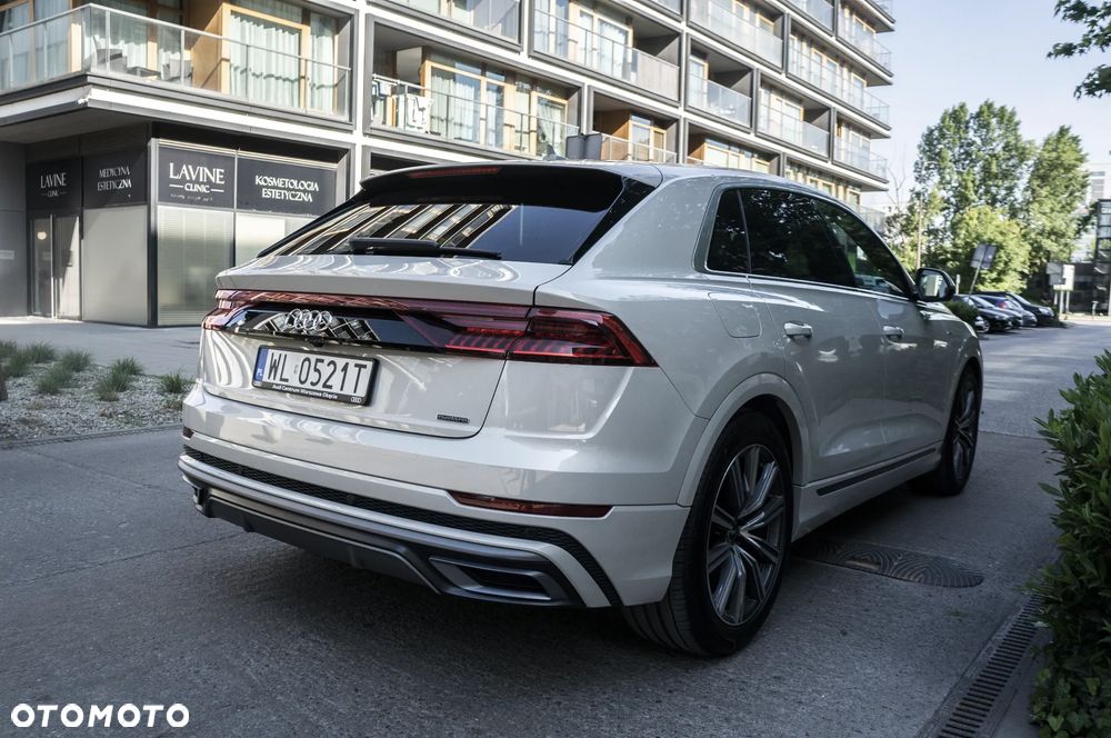 Audi Q8 - 16