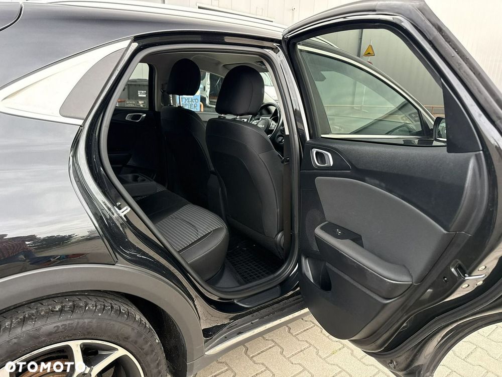 Kia XCeed 1.5 T-GDI M - 17