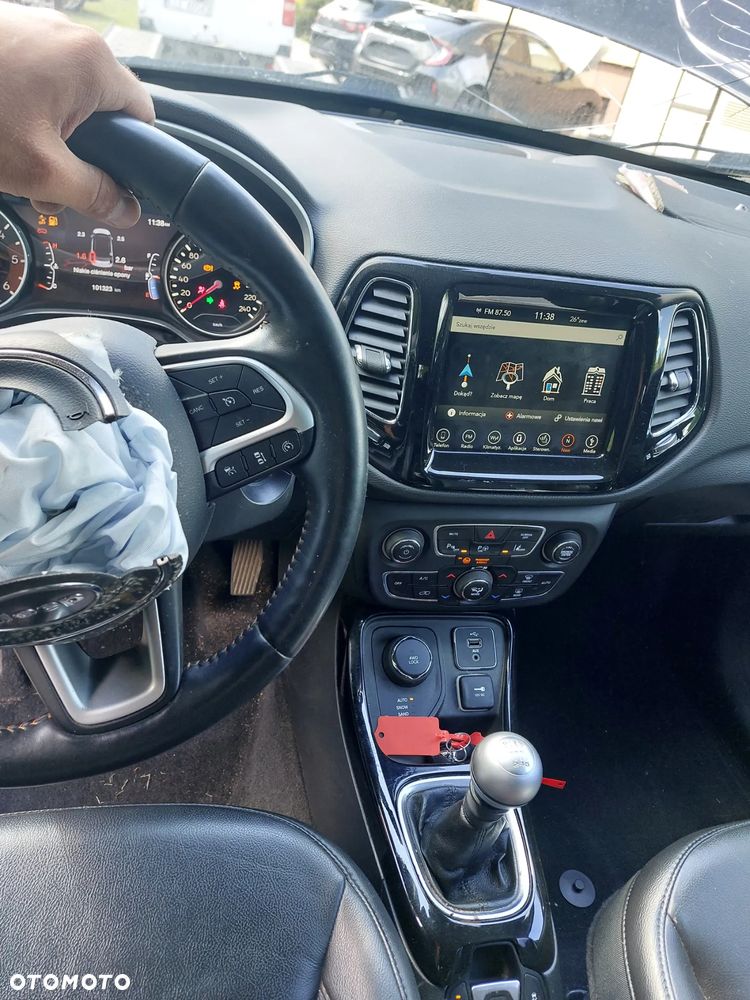 Jeep Compass 2.0 MJD Limited 4WD S&S - 26